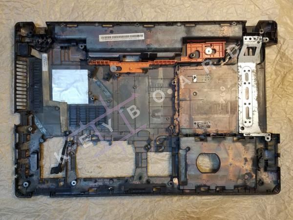 Нижня частина Acer Aspire 5560
